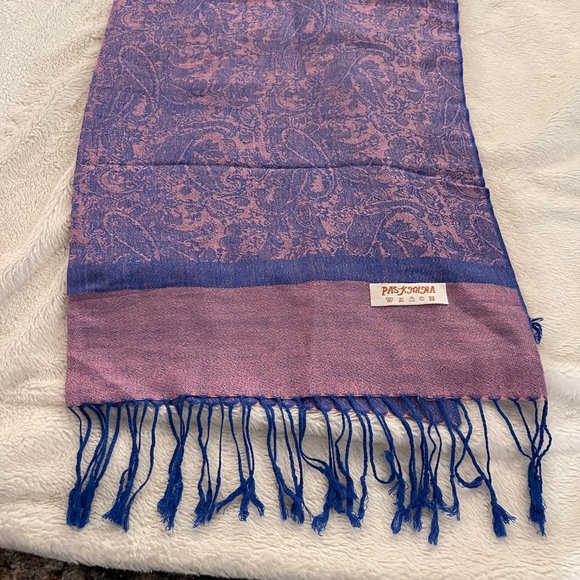 Beautiful Silk Scarf - Picture 2 of 2